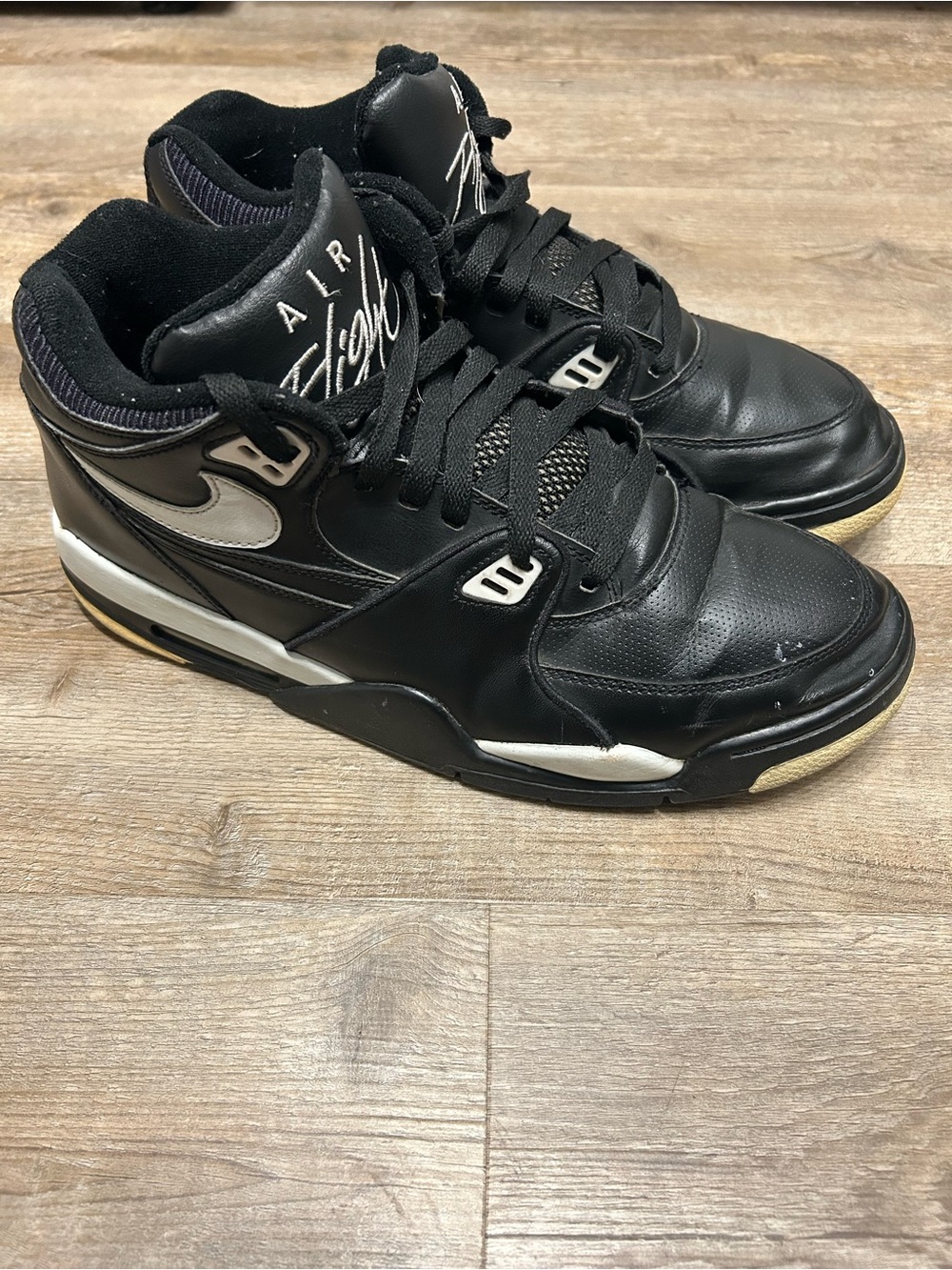Nike Air Flight 89 Men’s Size 12 Black White Mid-Top Basketball Sneakers